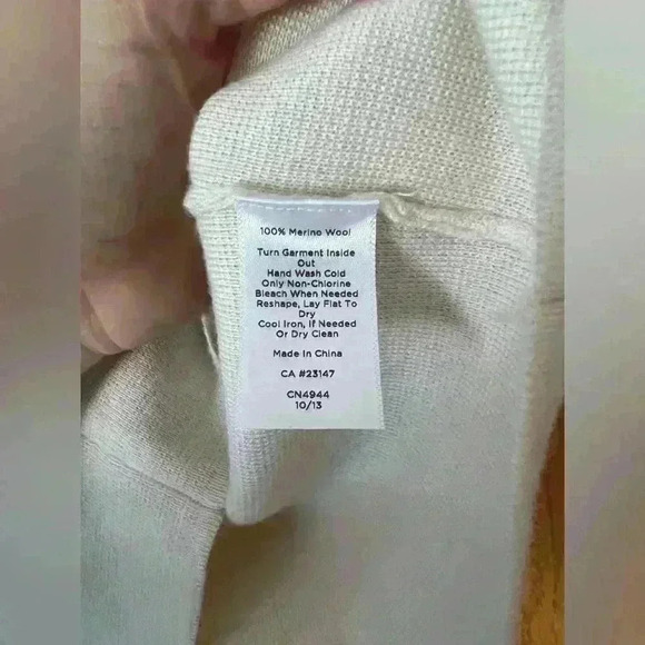 Talbots Merino Wool Short Sleeve Tee Style Sweater Color Block Jewel Trim - Picture 6 of 7